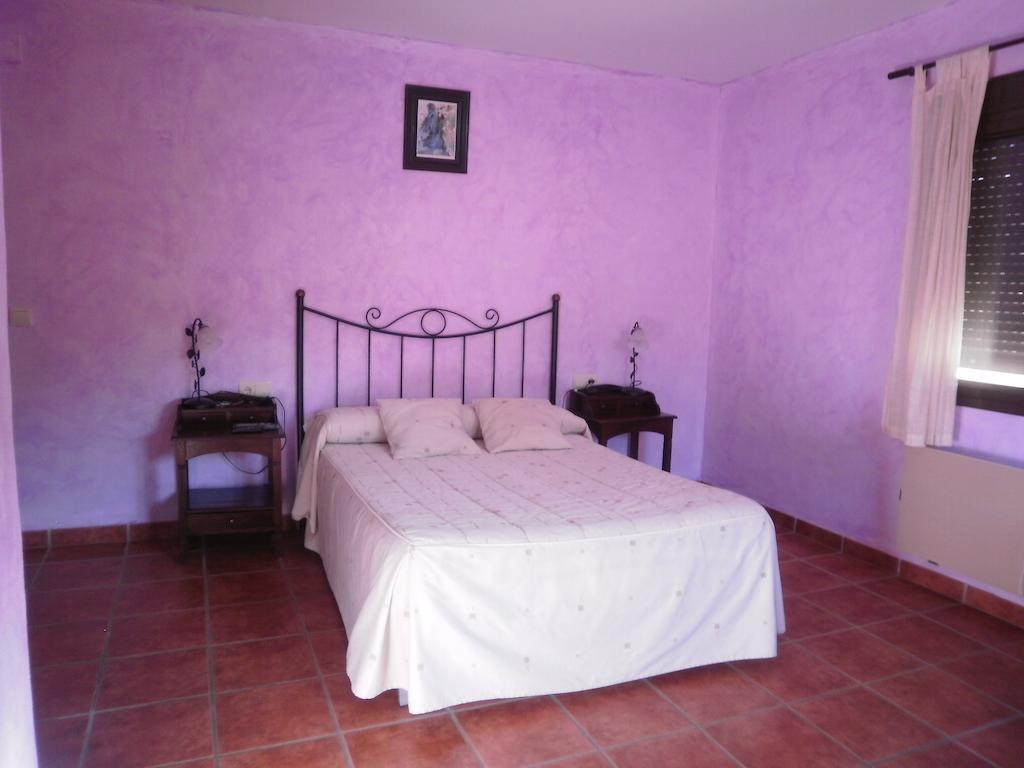 Hostal El Olmo 카마레나 데 라 시에라 객실 사진